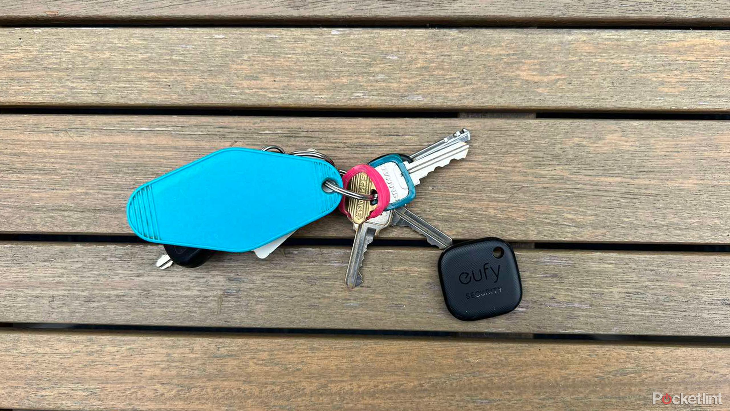 Eufy smartlink tracker on keychain